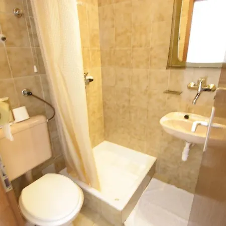 Draginja Гостевой дом 3*