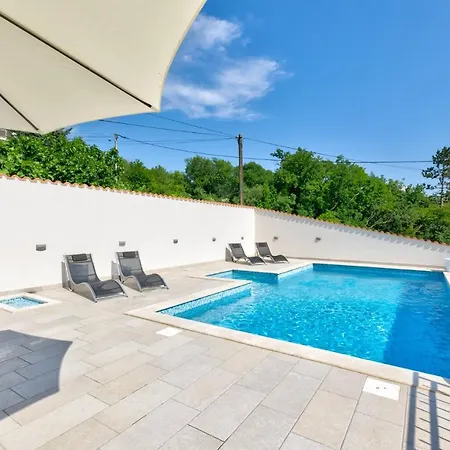 בית הארחה Draginja